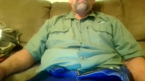 Snapshot of 73bddfm chatting on 09-21-25, 06:09 73bddfm online show from 09-21-25, 06:09