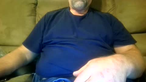 Snapshot of 73bddfm chatting on 09-23-25, 11:41 73bddfm online show from 09-23-25, 11:41