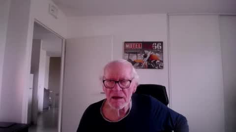 Snapshot of 73yves chatting on 03-30-26, 05:52 73yves online show from 03-30-26, 05:52