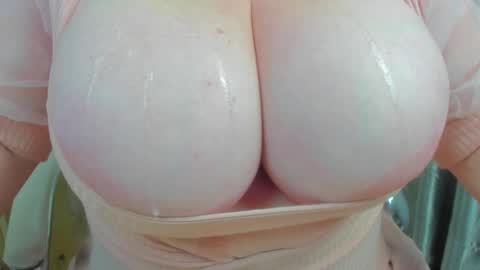 Snapshot of 777_brendi_777 chatting on 12-20-24, 12:27 Brendi online show from 12-20-24, 12:27