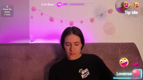 milu online show from 10-17-25, 11:46
