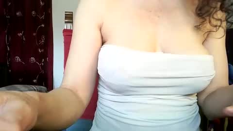 Snapshot of 77lilu chatting on 03-12-25, 09:55 Lilu online show from 03-12-25, 09:55