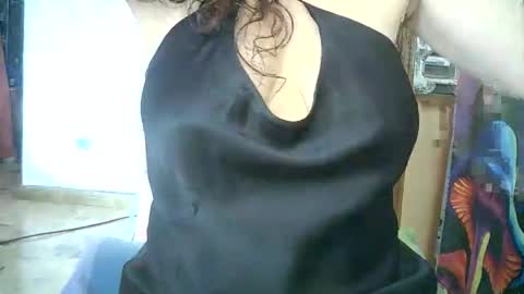 Snapshot of 77lilu chatting on 09-18-25, 10:06 Lilu online show from 09-18-25, 10:06