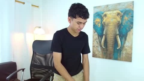 Alan online show from 10-28-25, 01:14