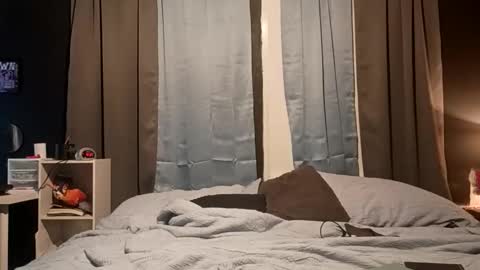 Snapshot of 7lairddip chatting on 02-15-26, 02:30 7lairddip online show from 02-15-26, 02:30