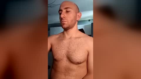 Snapshot of 7shini7 chatting on 07-17-26, 01:18 7shini7 online show from 07-17-26, 01:18