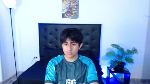 Snapshot of 7zyan chatting on 12-02-25, 01:39 zyan online show from 12-02-25, 01:39