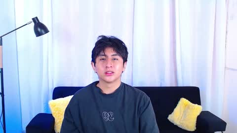 Snapshot of 7zyan chatting on 12-14-25, 01:05 zyan online show from 12-14-25, 01:05