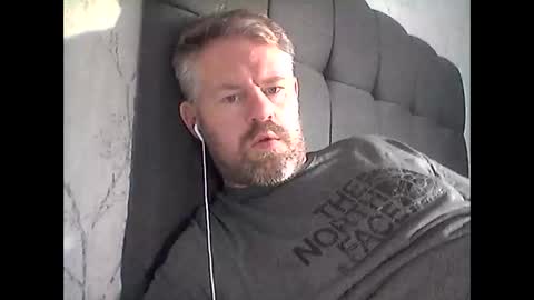 Snapshot of 81jonnyx chatting on 12-04-24, 10:13 81jonnyx online show from 12-04-24, 10:13