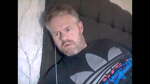 Snapshot of 81jonnyx chatting on 12-07-24, 10:12 81jonnyx online show from 12-07-24, 10:12