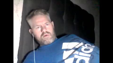 Snapshot of 81jonnyx chatting on 12-12-24, 12:59 81jonnyx online show from 12-12-24, 12:59