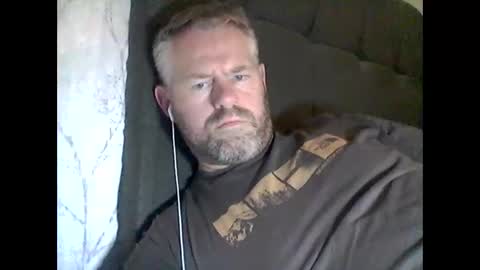 81jonnyx online show from 10-24-25, 04:25