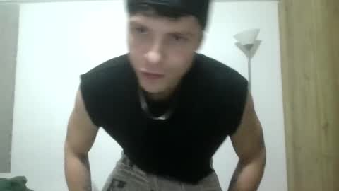 Snapshot of 82tomas chatting on 04-29-26, 01:21 82tomas online show from 04-29-26, 01:21