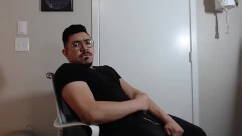 Snapshot of 8888_5555 chatting on 12-24-24, 01:59 Antonio online show from 12-24-24, 01:59