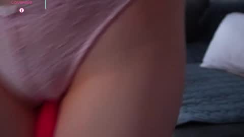 Monicano face online show from 10-18-25, 02:03