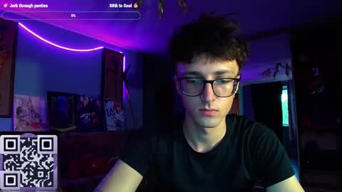 Snapshot of 8_goat chatting on 09-11-25, 04:40 Phillip online show from 09-11-25, 04:40