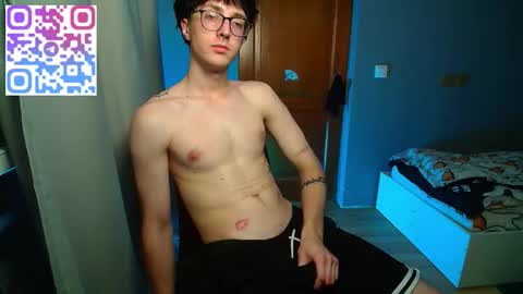 Snapshot of 8_goat chatting on 10-25-25, 01:13 Phillip online show from 10-25-25, 01:13