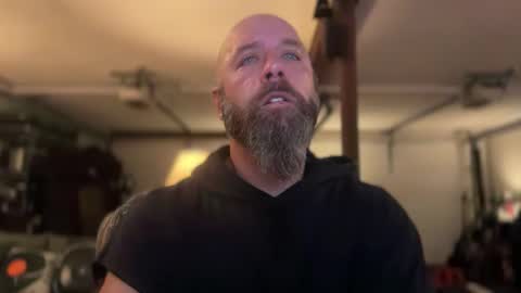 Snapshot of 8curveforyou chatting on 11-12-25, 03:45 8curveforyou online show from 11-12-25, 03:45