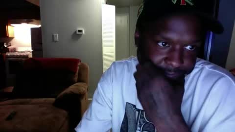 Snapshot of 8double1trouble6 chatting on 04-21-26, 01:39 NoFaceNoCase online show from 04-21-26, 01:39