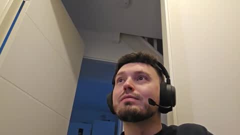 8inchdude93 online show from 02-05-26, 03:05