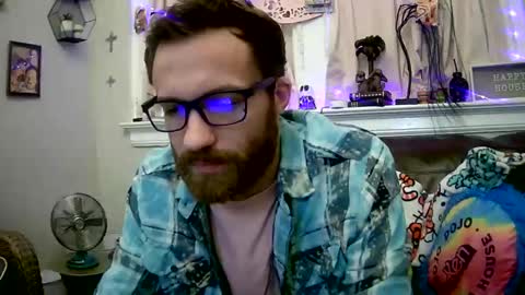 Snapshot of 90210screamer chatting on 02-09-25, 10:32 90210screamer online show from 02-09-25, 10:32