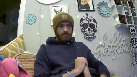 Snapshot of 90210screamer chatting on 11-03-25, 08:15 90210screamer online show from 11-03-25, 08:15