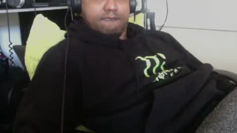 Snapshot of 9inchhammer chatting on 01-17-25, 06:33 9inchhammer online show from 01-17-25, 06:33