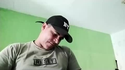 9vinhocamshow online show from 03-05-25, 05:18