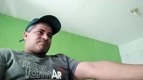 9vinhocamshow online show from 12-19-25, 11:39