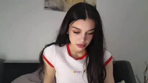 Snapshot of 9west chatting on 07-07-26, 11:14 KARINA online show from 07-07-26, 11:14
