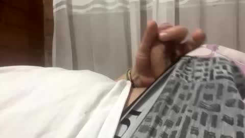 Snapshot of _18james12_ chatting on 11-18-25, 04:06 _18james12_ online show from 11-18-25, 04:06