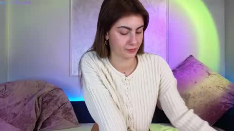 Snapshot of _a_n_n_y_ chatting on 03-04-25, 11:51 Willow online show from 03-04-25, 11:51