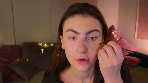 Willow online show from 11-26-25, 09:27