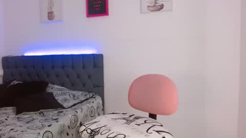 Abby Cooper online show from 01-24-25, 03:43