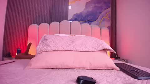  abby rouss online show from 12-03-25, 03:03