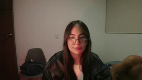 Snapshot of _abbyyyy_ chatting on 04-26-26, 02:53 abby 3 online show from 04-26-26, 02:53