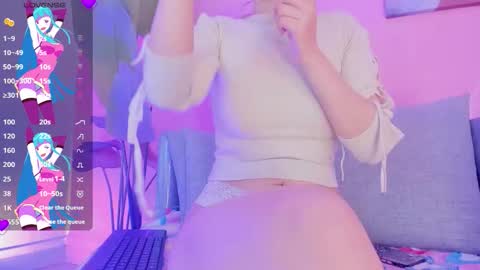 Snapshot of _abril77 chatting on 10-24-25, 04:20 Abril online show from 10-24-25, 04:20