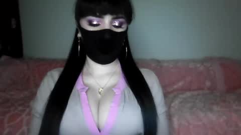 Snapshot of _adela_c chatting on 12-18-24, 06:57 Adela online show from 12-18-24, 06:57