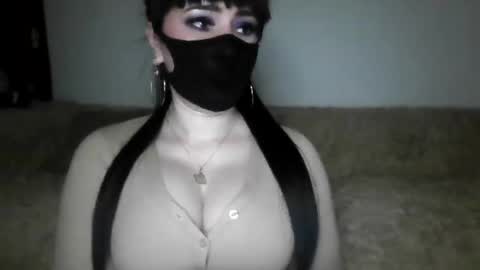 Snapshot of _adela_c chatting on 01-14-25, 07:00 Adela online show from 01-14-25, 07:00