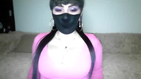 Snapshot of _adela_c chatting on 01-17-25, 04:47 Adela online show from 01-17-25, 04:47