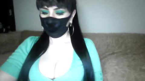 Snapshot of _adela_c chatting on 01-29-25, 06:18 Adela online show from 01-29-25, 06:18