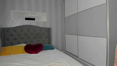 Adelle online show from 09-25-25, 12:09