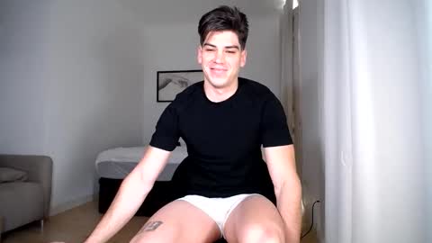 _aesthetic online show from 04-10-26, 01:27