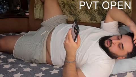 Snapshot of _alan_bear_ chatting on 02-22-25, 01:57 Alan online show from 02-22-25, 01:57