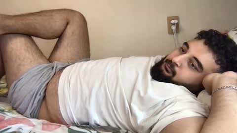 Snapshot of _alan_bear_ chatting on 09-10-25, 12:05 Alan online show from 09-10-25, 12:05