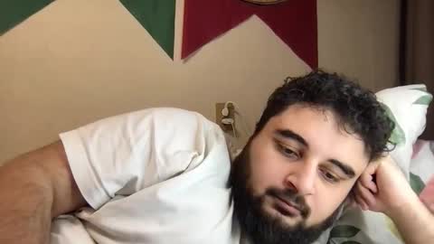 Snapshot of _alan_bear_ chatting on 10-22-25, 11:10 Alan online show from 10-22-25, 11:10