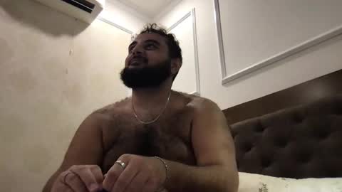 Snapshot of _alan_bear_ chatting on 04-25-26, 03:42 Alan online show from 04-25-26, 03:42
