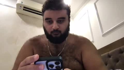 Snapshot of _alan_bear_ chatting on 05-09-26, 12:10 Alan online show from 05-09-26, 12:10
