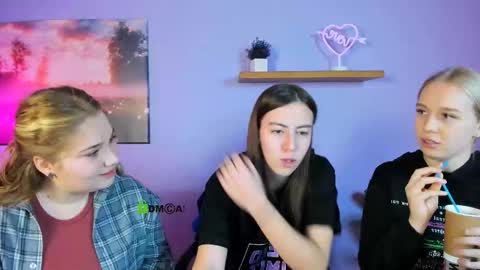 _alice_smith__ online show from 10-20-25, 08:48
