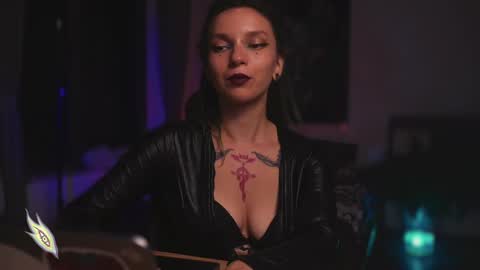 Snapshot of _alicemorrison_ chatting on 02-12-25, 07:45 Alice Morrison Mistress Datura online show from 02-12-25, 07:45